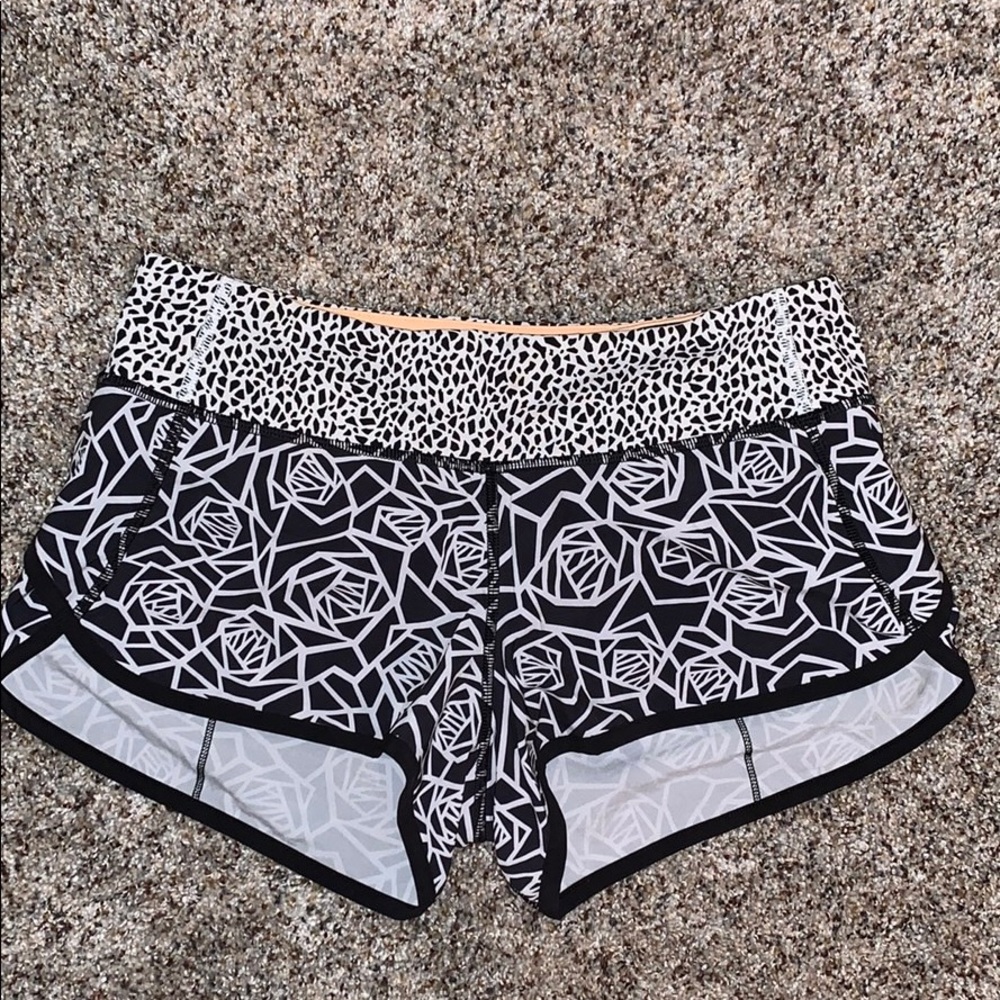 Lulu Lemon size 4 speed up shorts